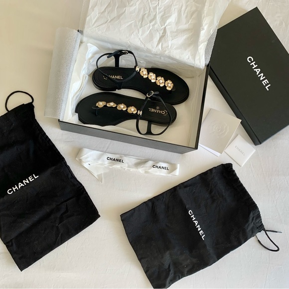 Authentic CHANEL Black Leather Sandals - Picture 10 of 13